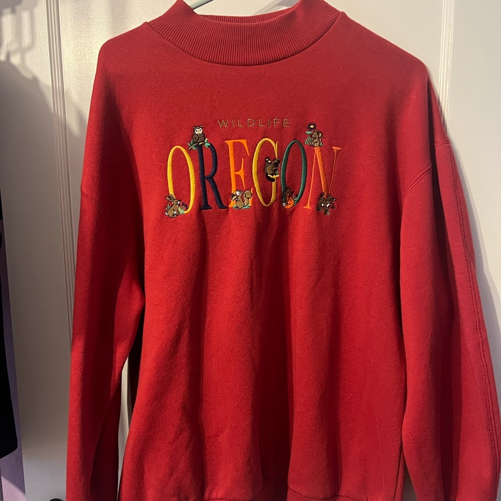 Ming’s London brand oregon crewneck